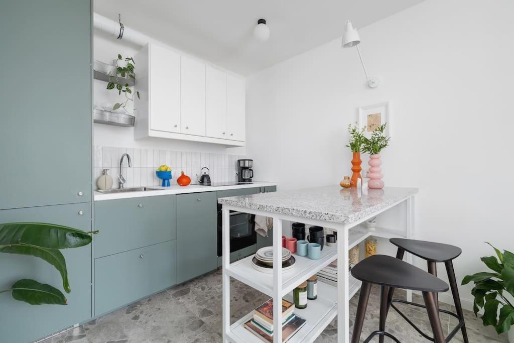 Apartment With Balcony, Private Parking - Bagry Lake - Goszczynskiego 1 Krakow Ngoại thất bức ảnh