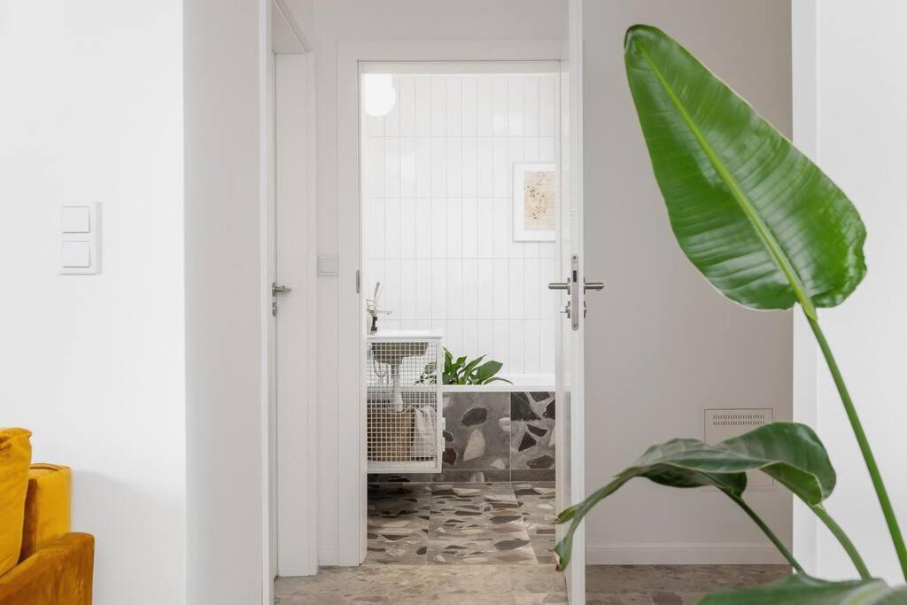 Apartment With Balcony, Private Parking - Bagry Lake - Goszczynskiego 1 Krakow Ngoại thất bức ảnh